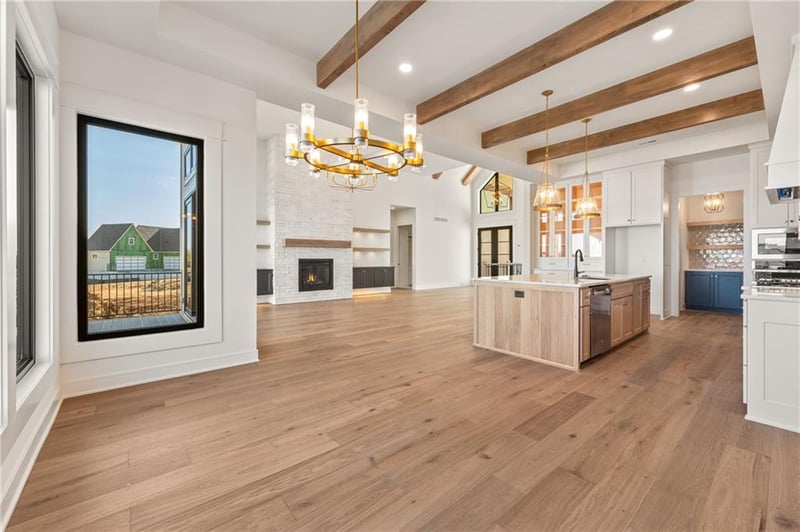 17021 Parkhill St, Overland Park, KS 66221