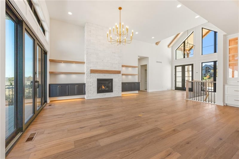 17021 Parkhill St, Overland Park, KS 66221