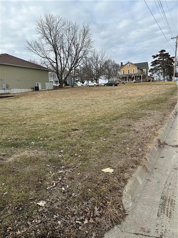 524 4th St, Maryville, MO 64468