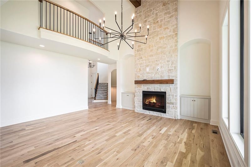 2817 NE 102nd St, Kansas City, MO 64155
