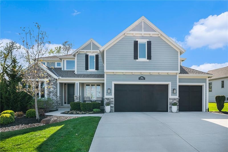 9512 Lone Elm Rd, Lenexa, KS 66220
