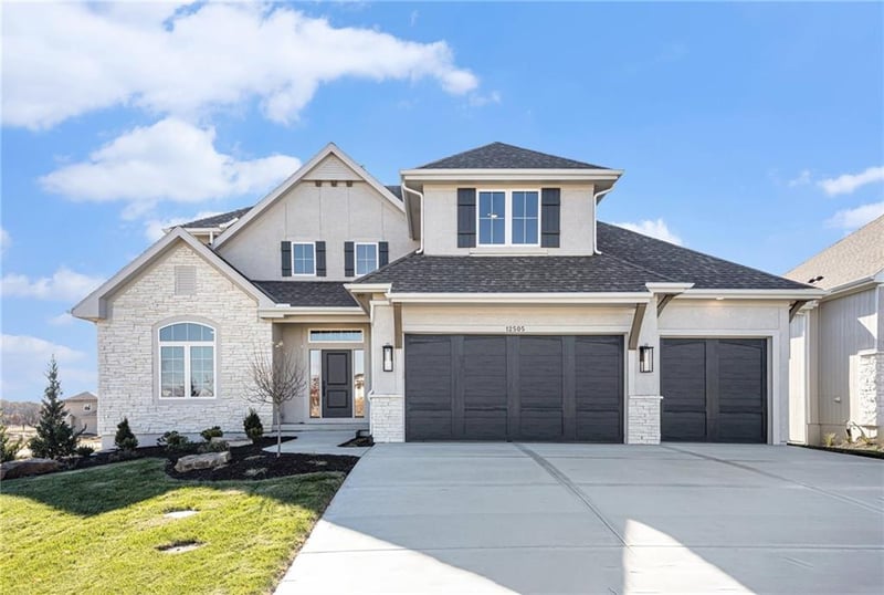 12505 184th St, Overland Park, KS 66013