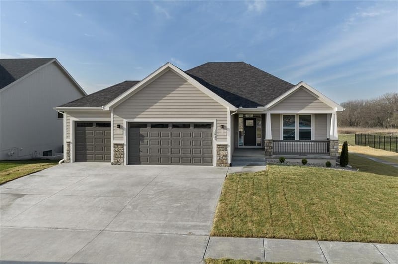 12921 Sloan Ave, Kansas City, KS 66109