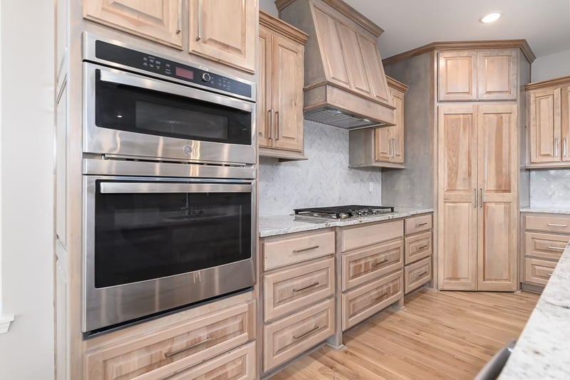 12921 Sloan Ave, Kansas City, KS 66109