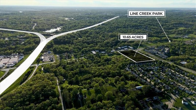 5509 Waukomis Dr, Kansas City, MO 64151