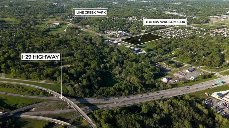 5509 Waukomis Dr, Kansas City, MO 64151