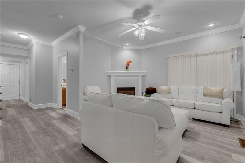 5312 Woodland Ave, Kansas City, MO 64110