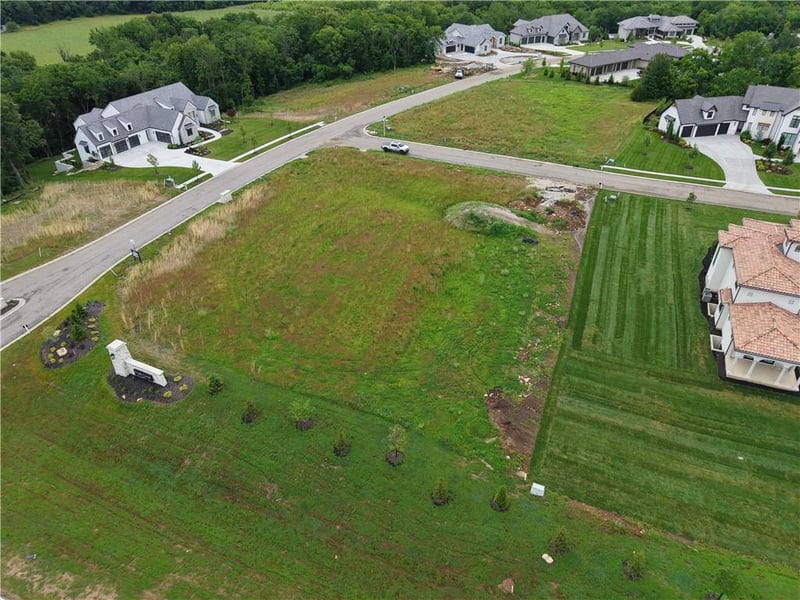 17500 Terrydale Rd, Overland Park, KS 66221