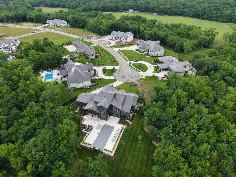 17501 Terrydale St, Overland Park, KS 66221