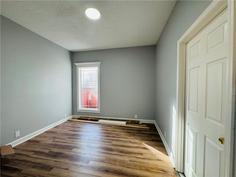 4316 7th St, Kansas City, MO 64124