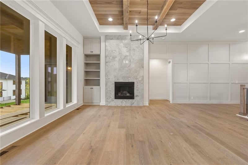 17013 Parkhill St, Overland Park, KS 66221