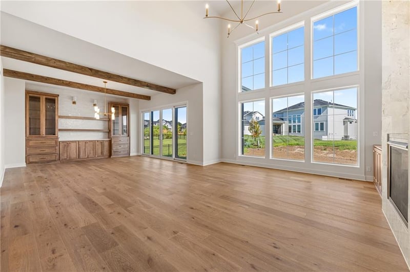 12502 170th Ter, Overland Park, KS 66221