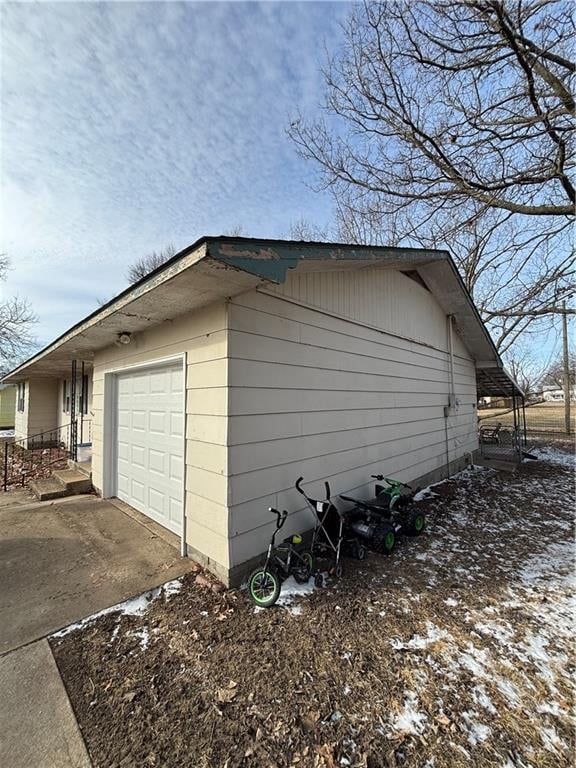 704 Wabash Ave, Altamont, KS 67330