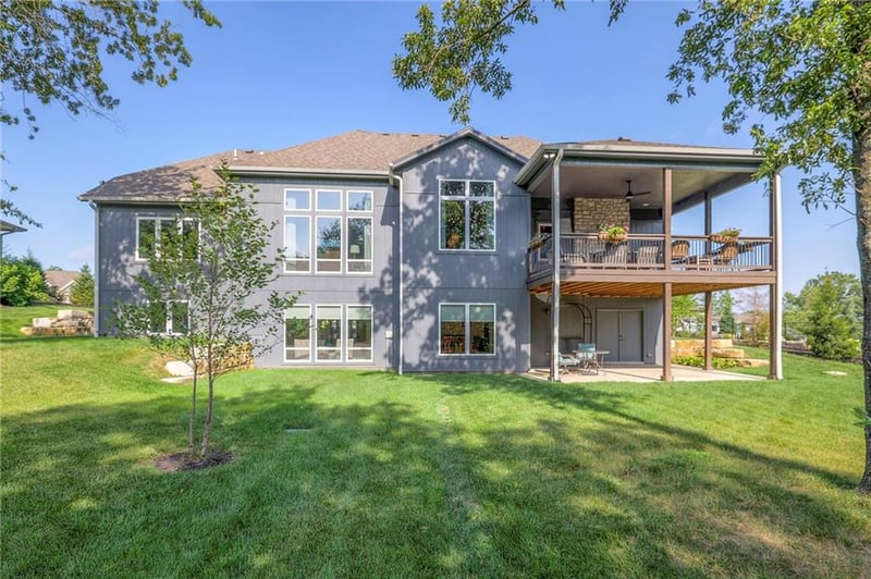 14 Buffalo Ridge Dr, Lake Winnebago, MO 64034