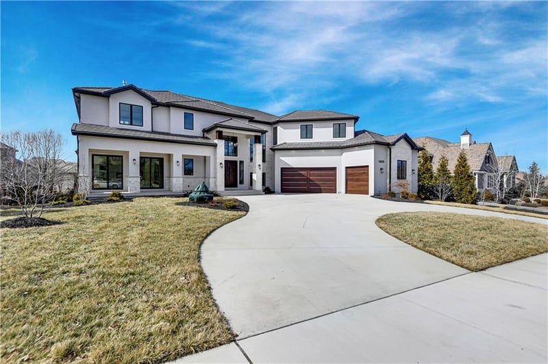 14620 Linden St, Leawood, KS 66224
