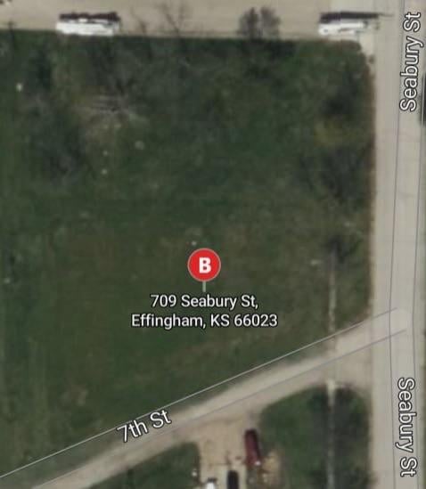 709 Seabury St, Effingham, KS 66023