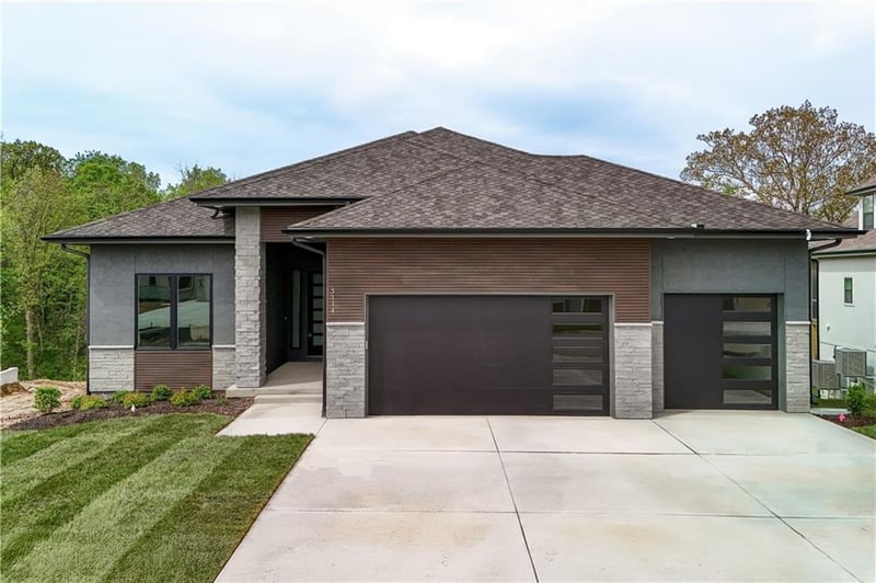 5114 NW Montebella Dr, Riverside, MO 64150