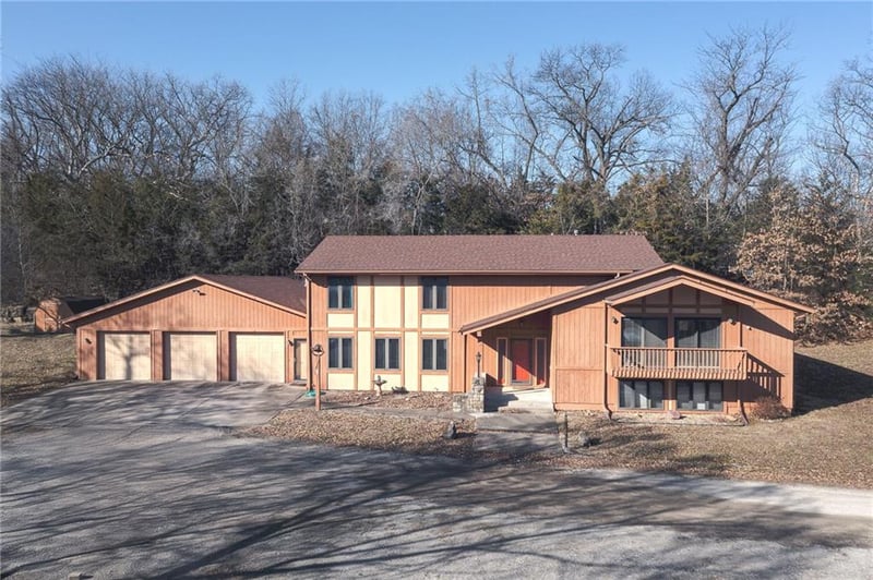5211 Metropolitan Ave, Kansas City, KS 66106