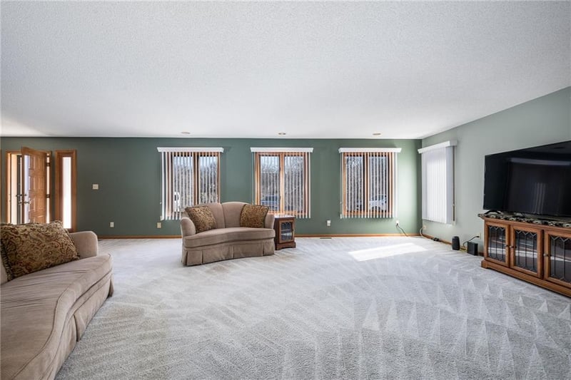 5211 Metropolitan Ave, Kansas City, KS 66106