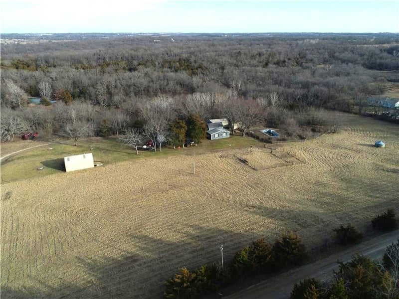 30405 Oak Grove Rd, Paola, KS 66071