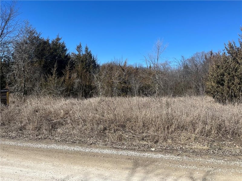 14842 Crystal Dr, Excelsior Springs, MO 64024