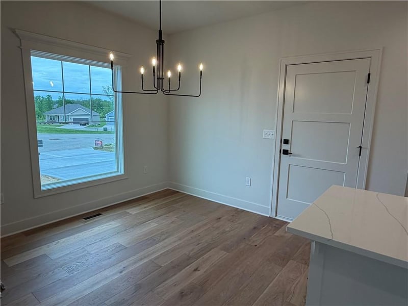 15750 Whitney Ct, Basehor, KS 66007