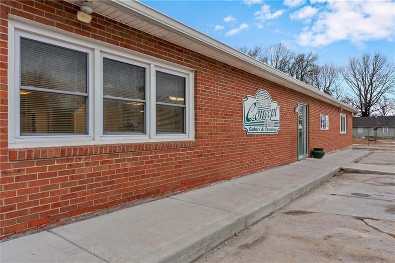 306 Wollard Blvd, Richmond, MO 64085