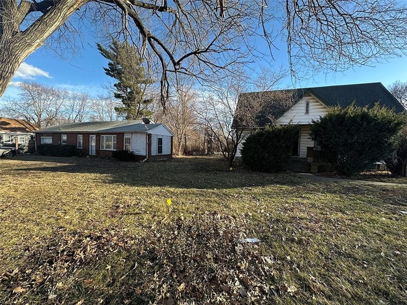 16131 - 16133 E 23rd St, Independence, MO 64055