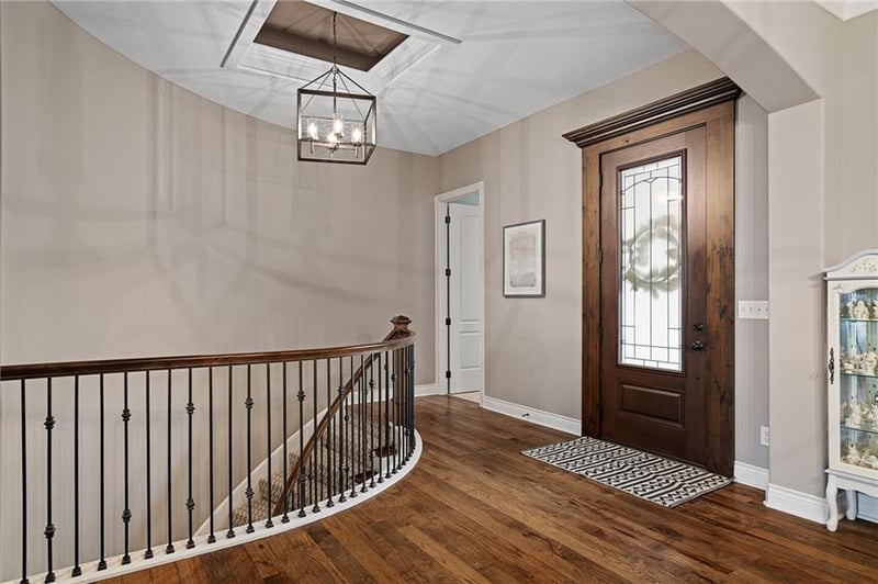 16129 Oakmont St, Overland Park, KS 66062