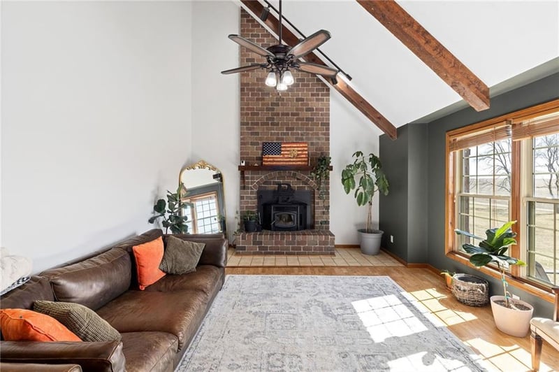 5587 SE Benner Lake Rd, Dearborn, MO 64439