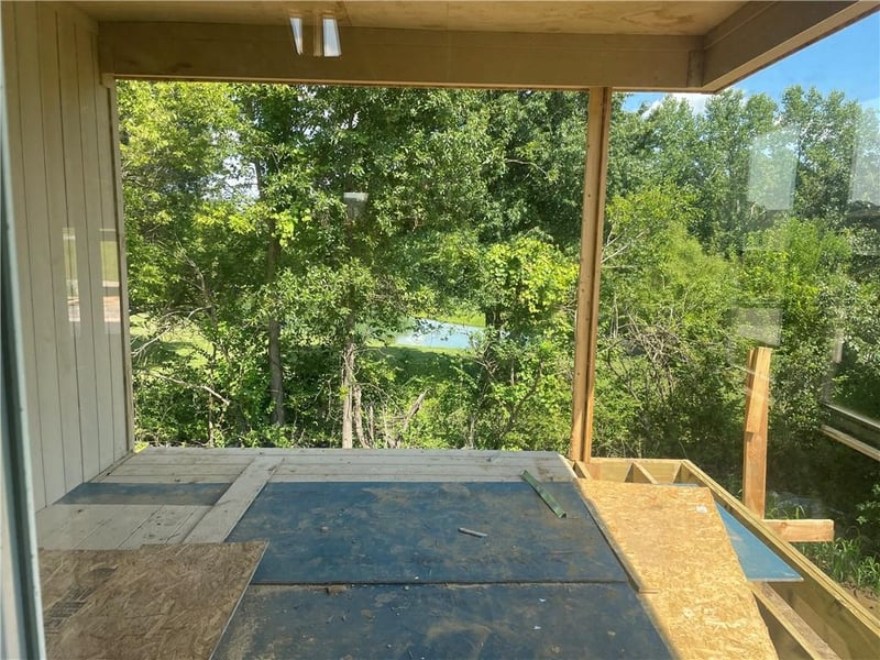 11111 Crescent Ct, Kansas City, MO 64157