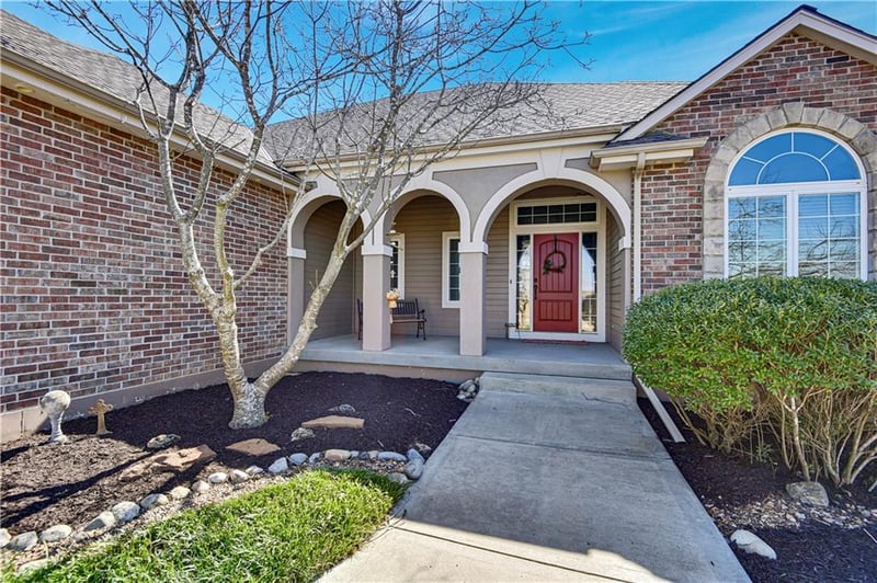 10501 E 227th St, Peculiar, MO 64078