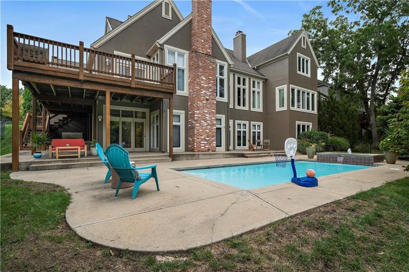 13002 Beverly St, Overland Park, KS 66209