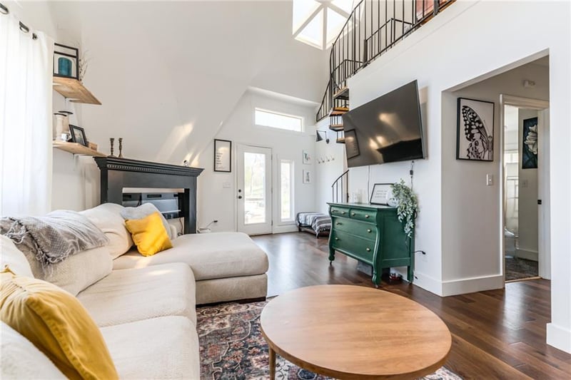 8247 Kansas Ave, Kansas City, KS 66111
