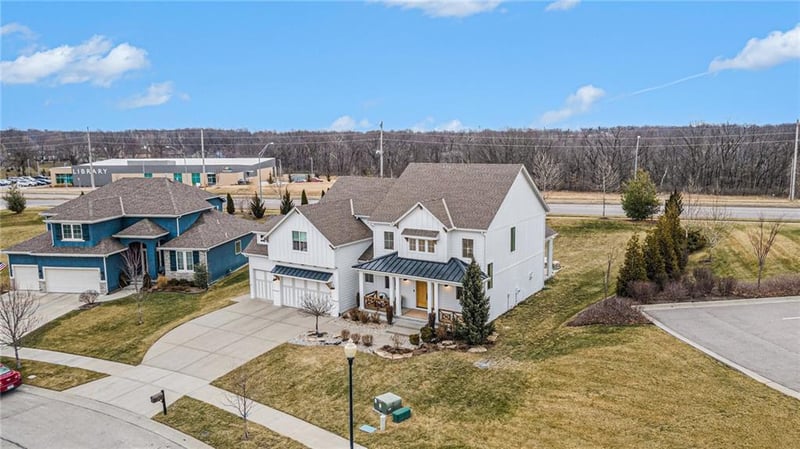 1679 Homestead Pl, Liberty, MO 64068