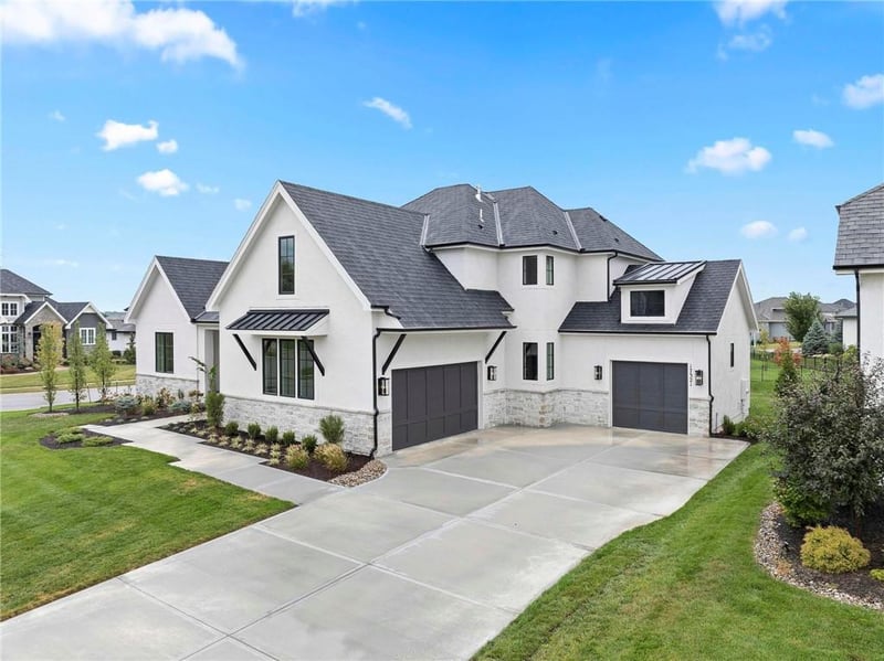 17321 Bluejacket St, Overland Park, KS 66221