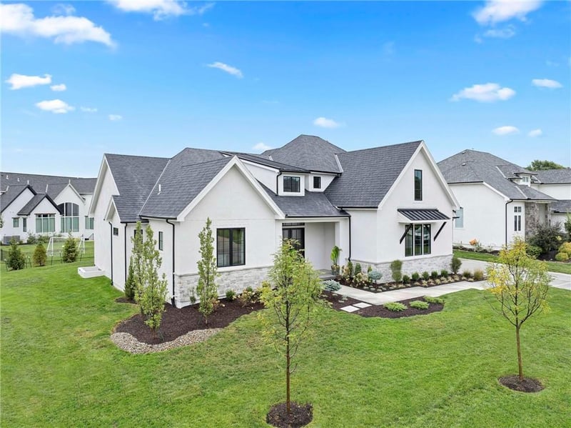 17321 Bluejacket St, Overland Park, KS 66221