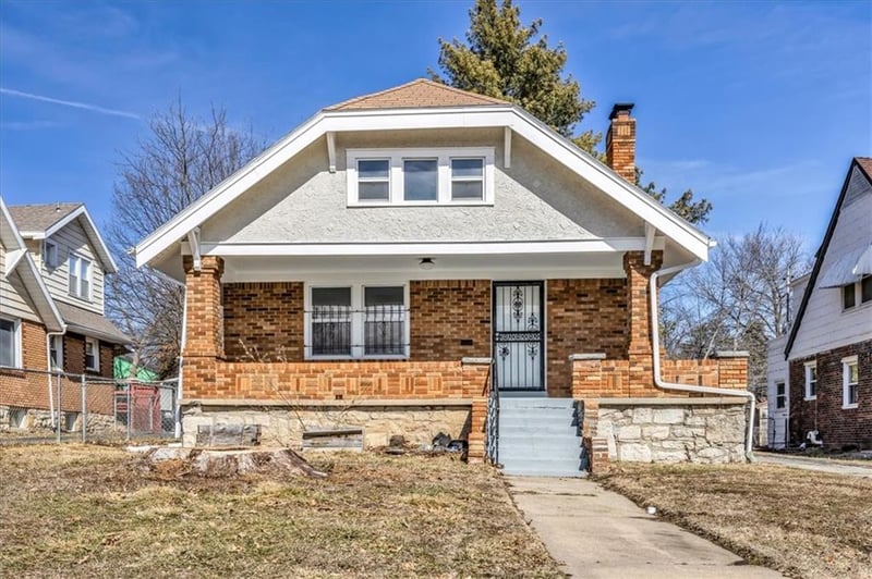 1122 76th St, Kansas City, MO 64131
