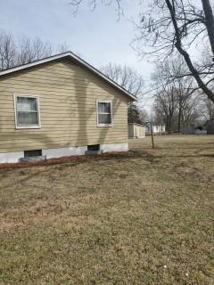 601 Swan St, Lacygne, KS 66040