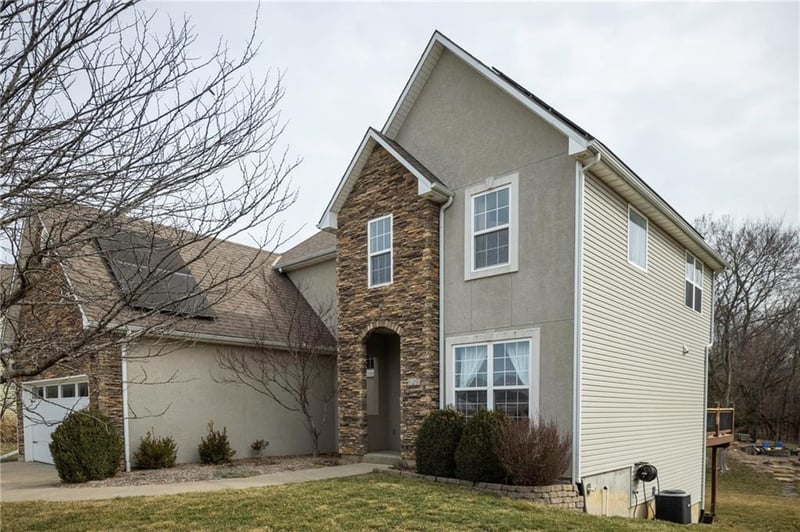 629 Oakmont Dr, Warrensburg, MO 64093