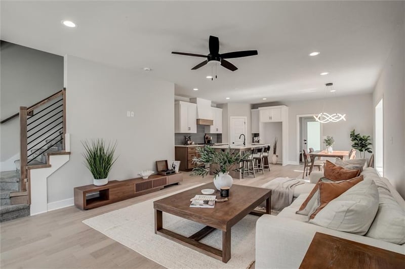 3641 Tracy Ave, Kansas City, MO 64109