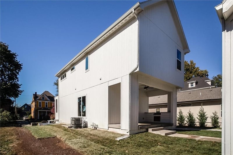 3641 Tracy Ave, Kansas City, MO 64109