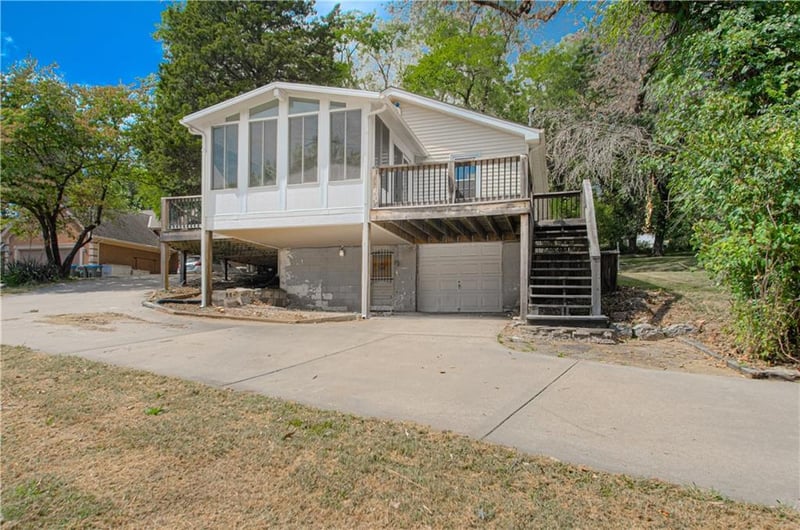 5018 NW Merrimac Ave, Riverside, MO 64151