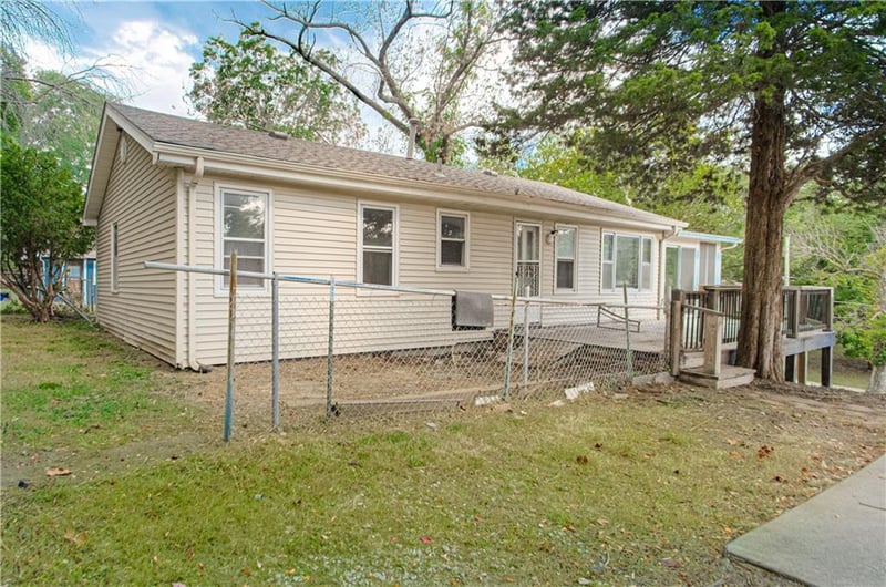 5018 NW Merrimac Ave, Riverside, MO 64151