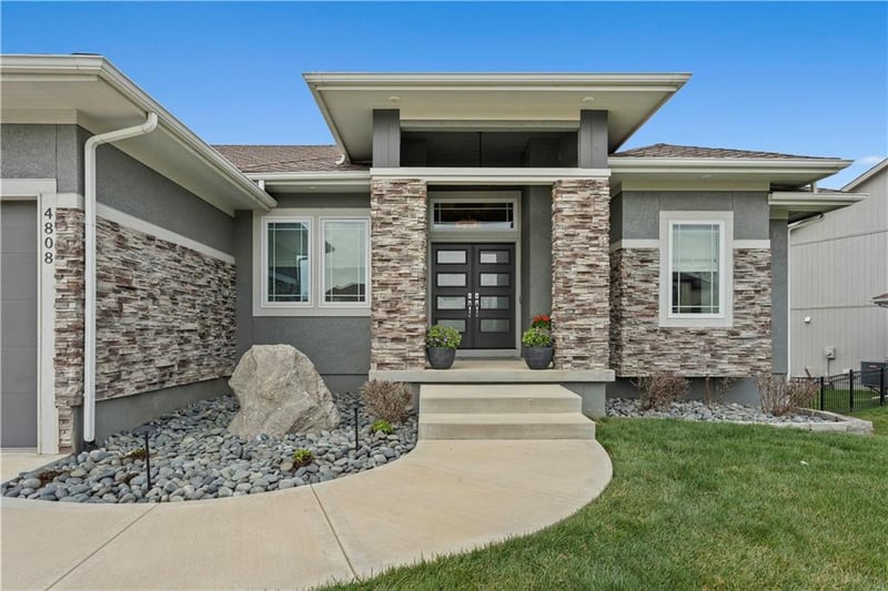 4808 NW Montebella Dr, Riverside, MO 64150