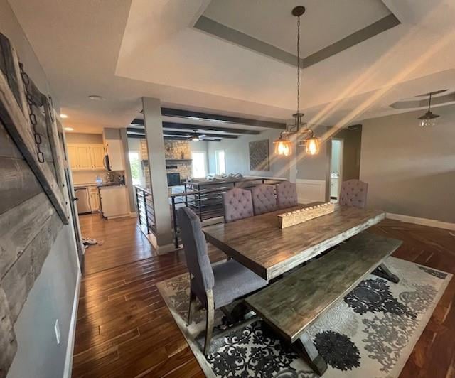 7305 S Morris Rd, Oak Grove, MO 64075