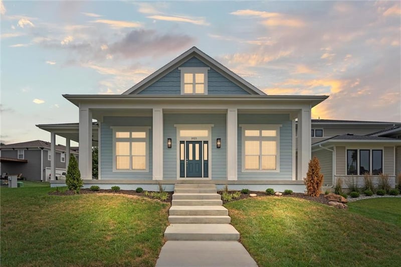 1021 Redbuck Cir, Lee's Summit, MO 64081