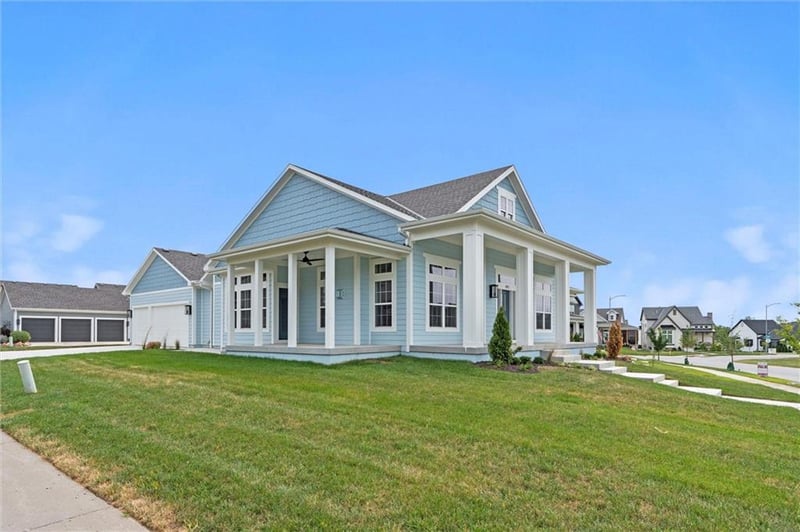 1021 Redbuck Cir, Lee's Summit, MO 64081