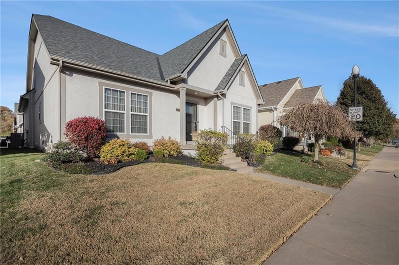 406 31st Ave, Kansas City, MO 64116