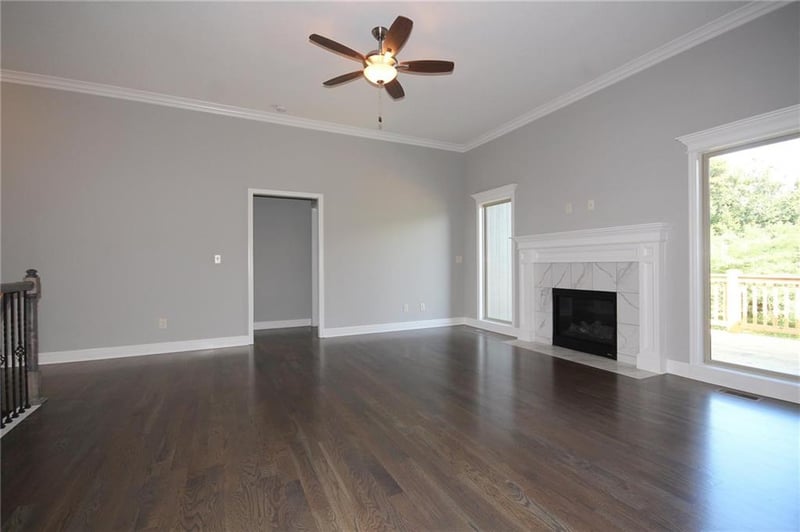 11440 N Auburndale Cir, Kansas City, MO 64157